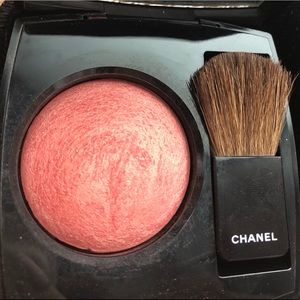 CHANEL powder blush